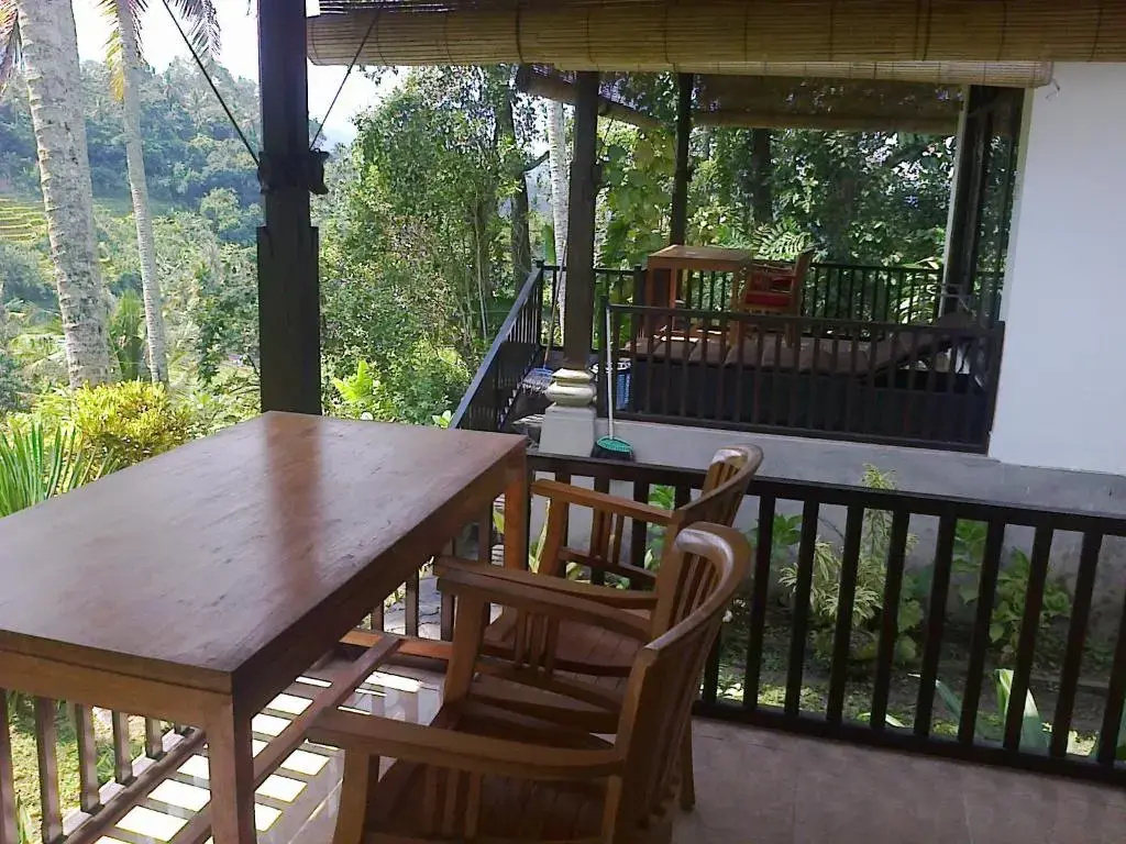 Balcony & Terrace