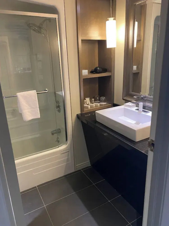Standard Quadruple room (2 full double beds)