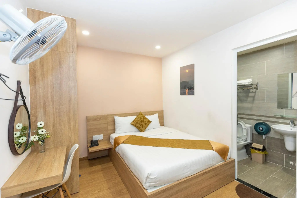 Standard Double room (full double bed)
