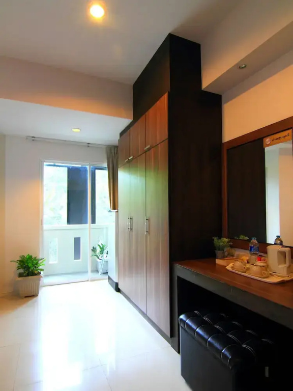 Superior Double room with balcony (full double bed)