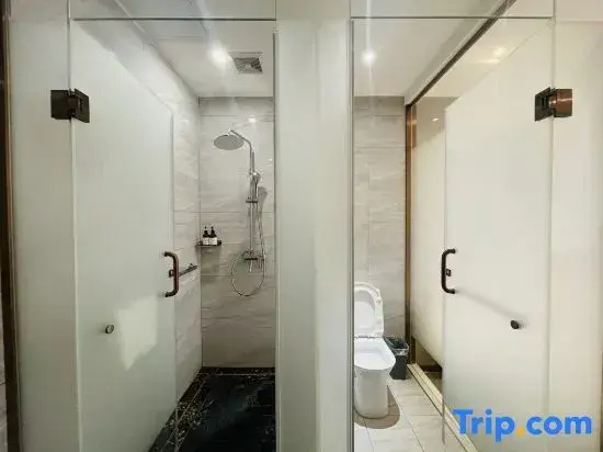 Madrigal hotel 55