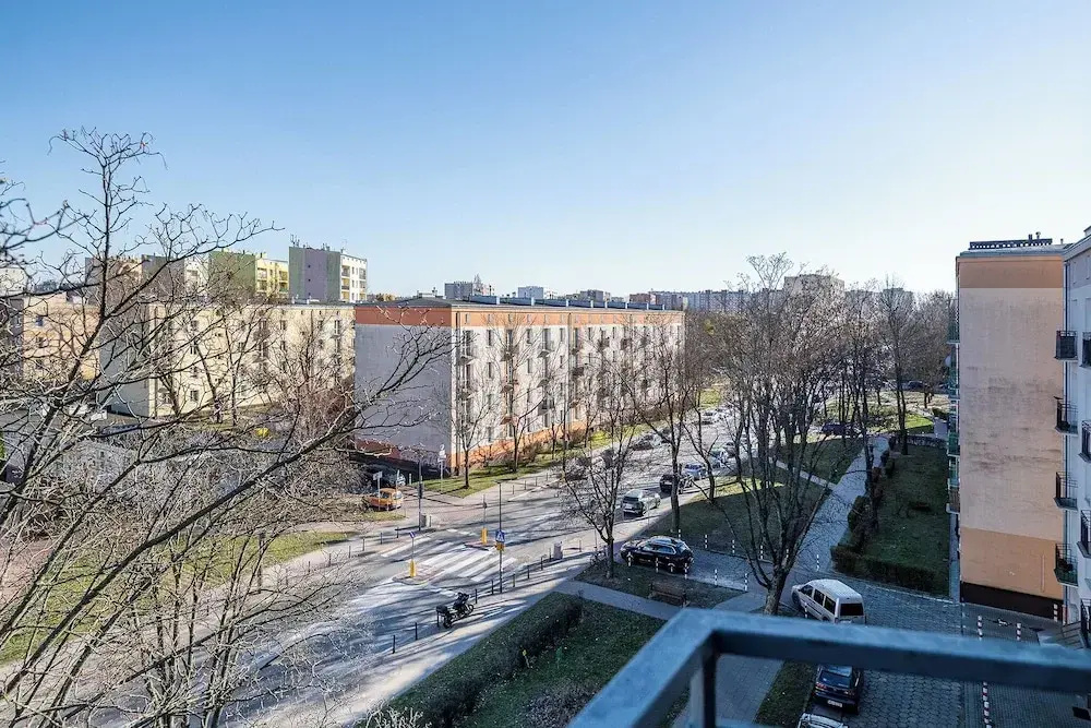 RentPlanet - Apartament Białobrzeska