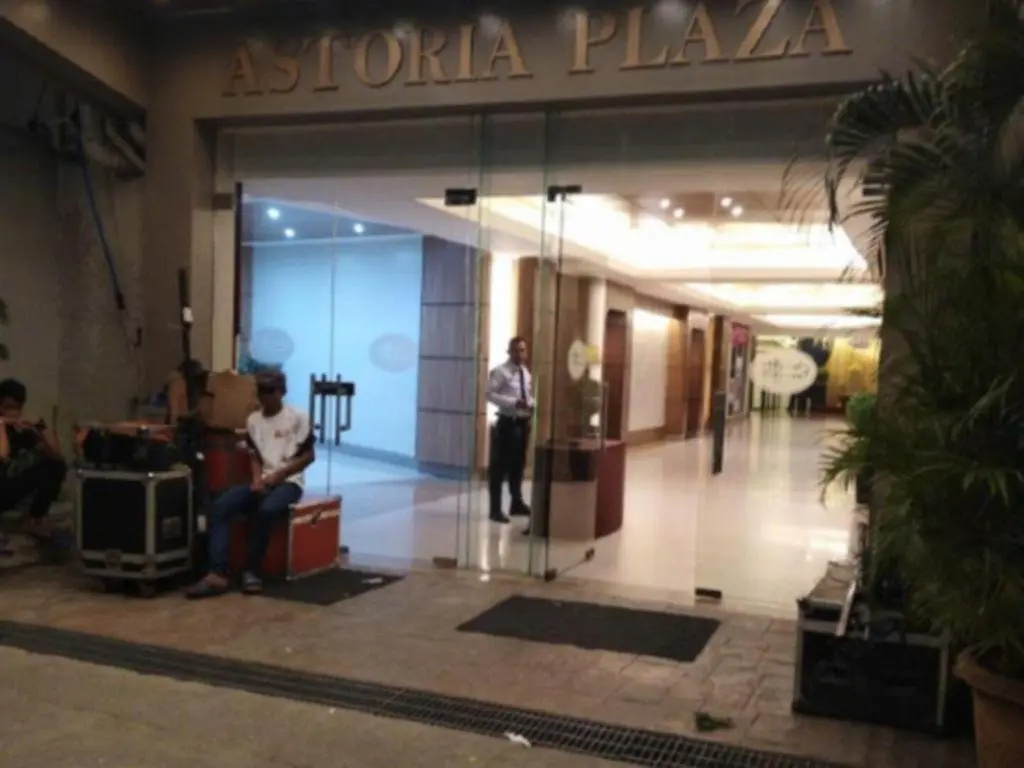 Grand Astoria Hotel