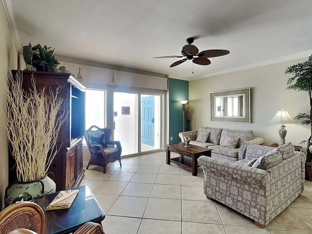 Admiral's Quarters #1406 by Southern Vacation Rentals