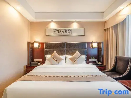 Business Double room (full double bed)