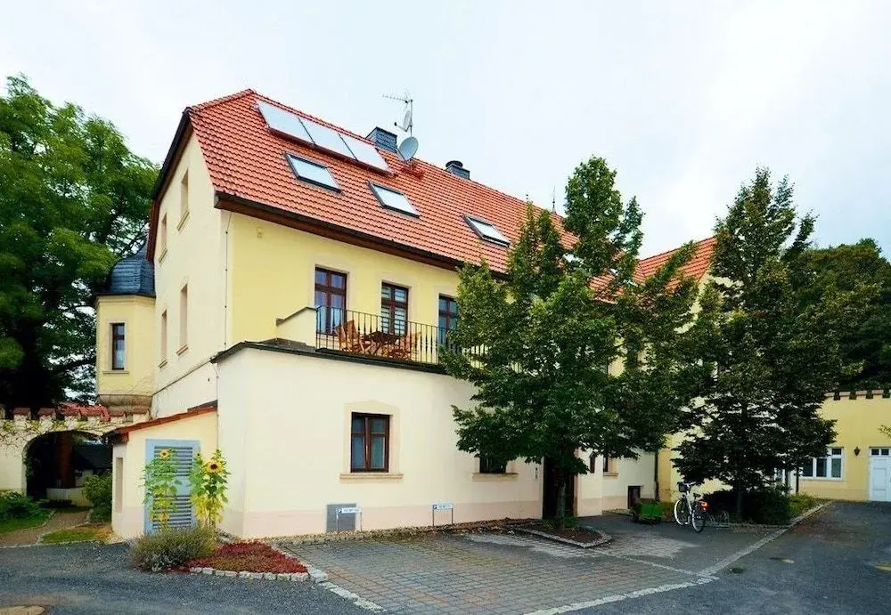 Parkschlößchen Maasdorf