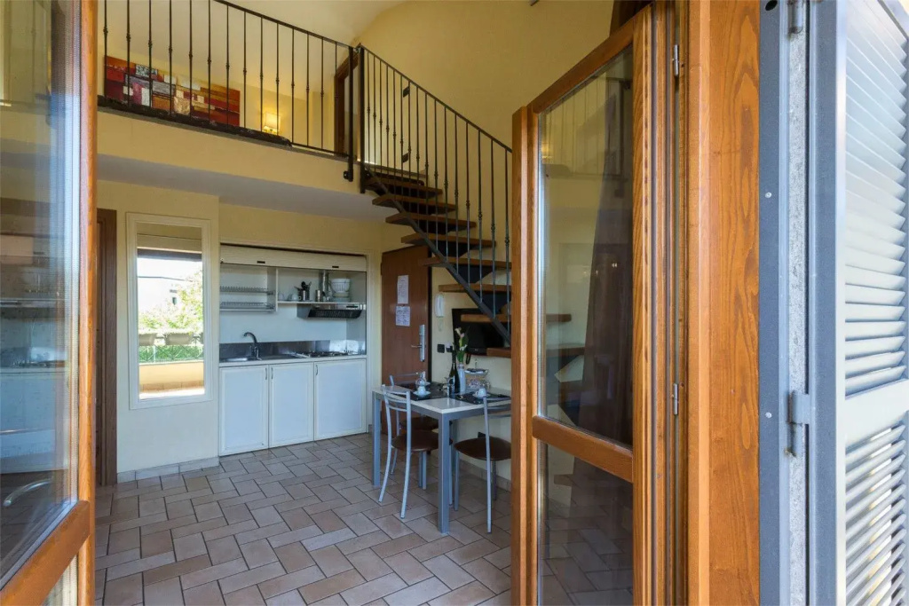 Balcony & Terrace