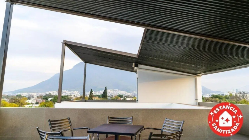 Econosuites Fundidora