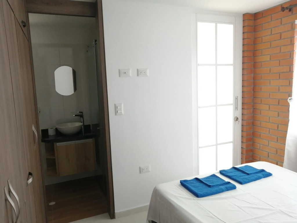 Hermoso apartamento nuevo con estacionamiento gratuito