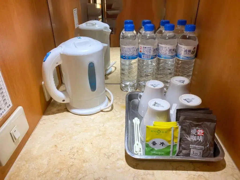 Food & Beverage