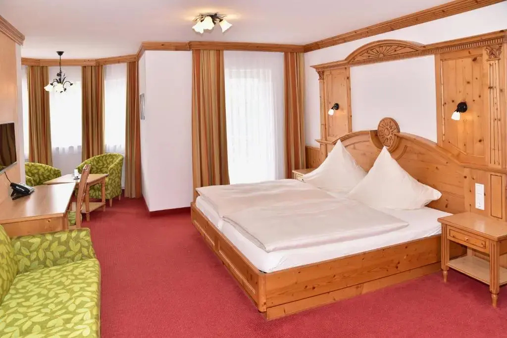 Standard Double room (full double bed)