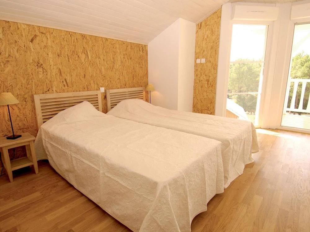 Voir la photo 1 — Villa for 6 People With Swimming Pool