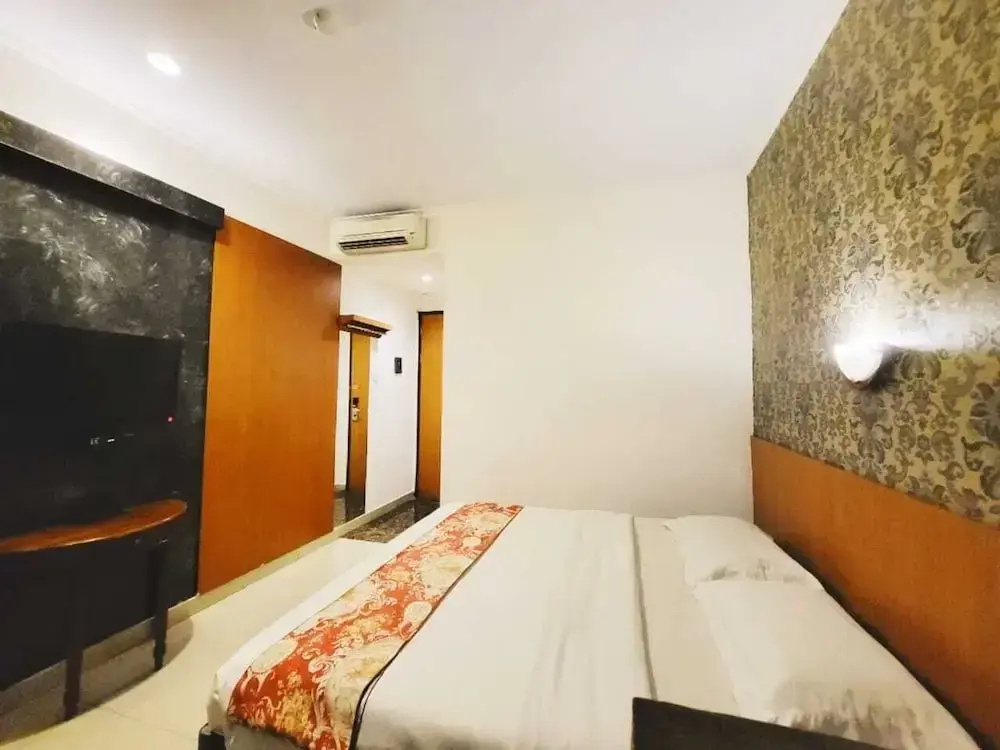RedDoorz @ Alam Sutera - фото 18