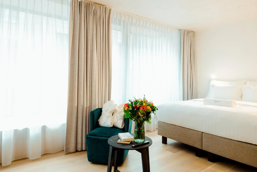 Standard room with balcony