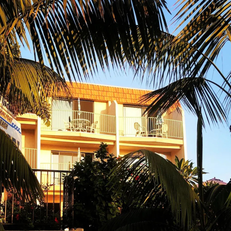 Deluxe Double room with balcony and with ocean view (full double bed)