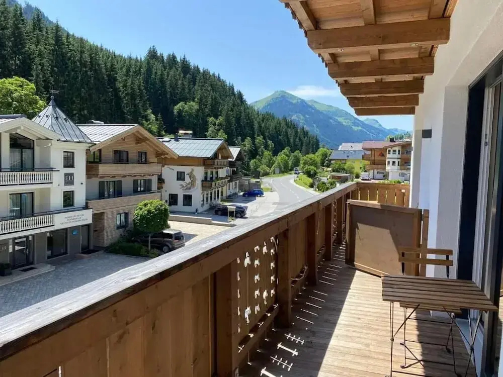 Premium room with balcony and with mountain view
