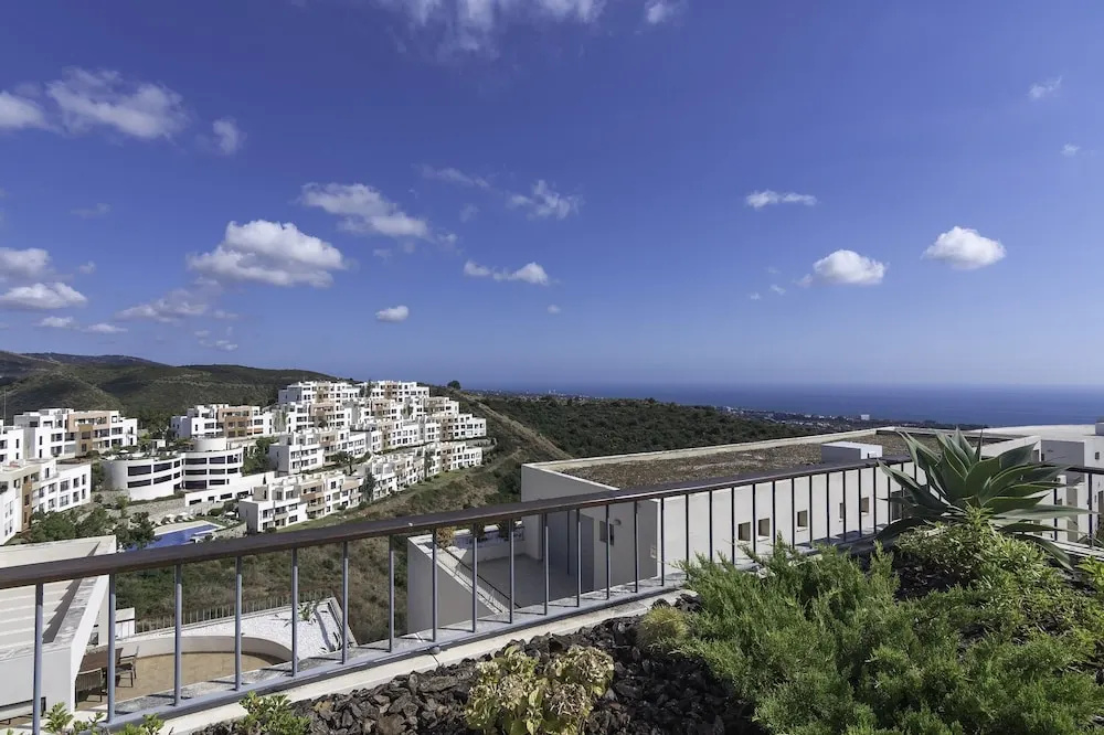 Great Penthouse Near Beach