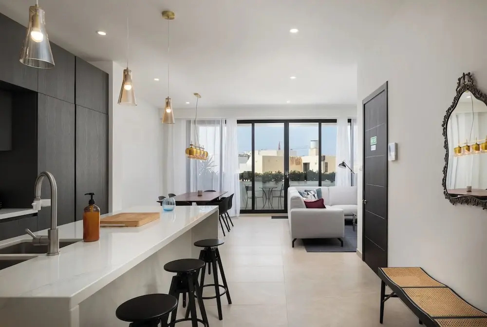 Stylish 1BR APT with Terrace