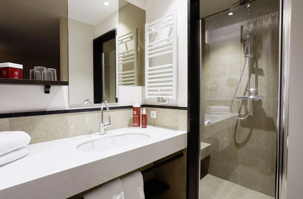 Hotel photo 37