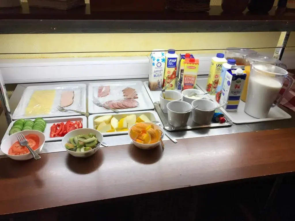 Economy room