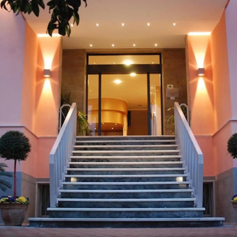 Hotel Napoleon - Général