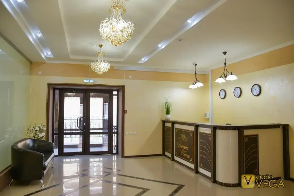 Lobby & Reception