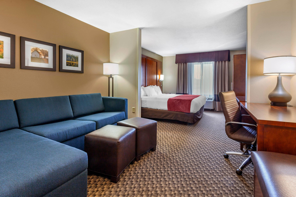 Double Suite (full double bed)