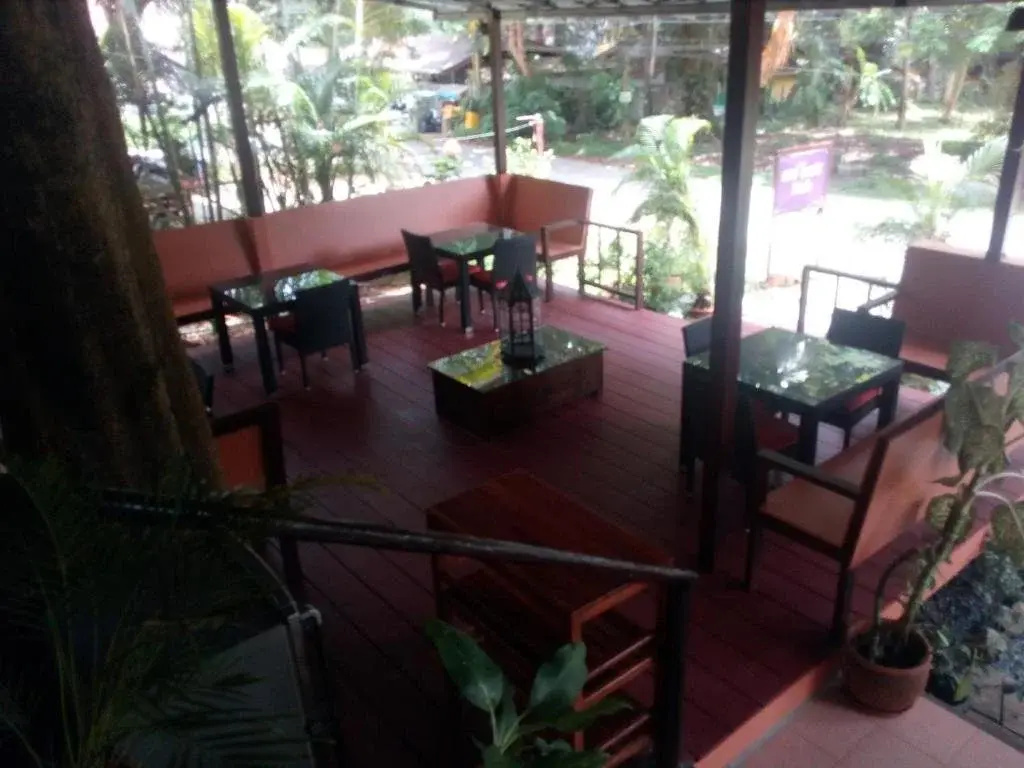 Balcony & Terrace