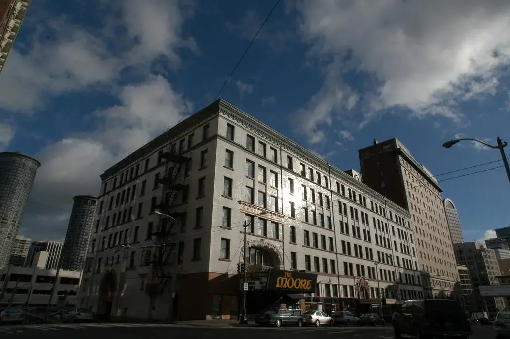 Hotel photo 1