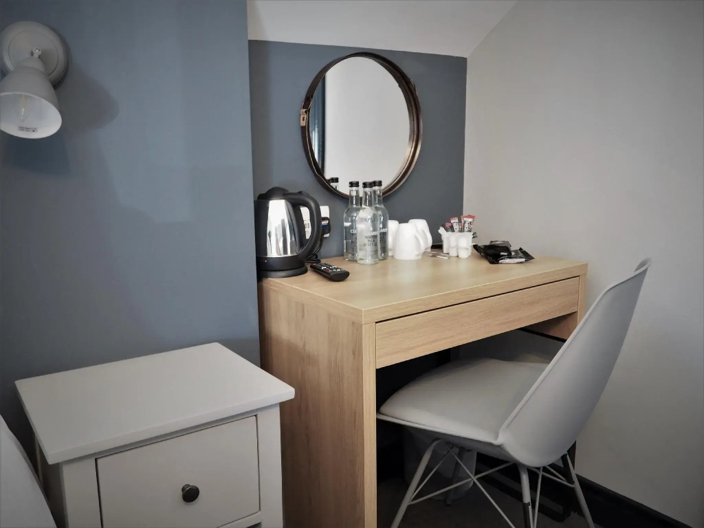 Standard Double room (full double bed)