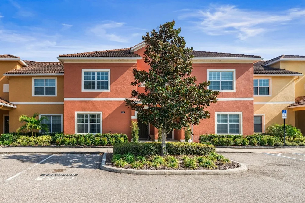 Paradise 4Bd w Private Pool Waterpark 8951