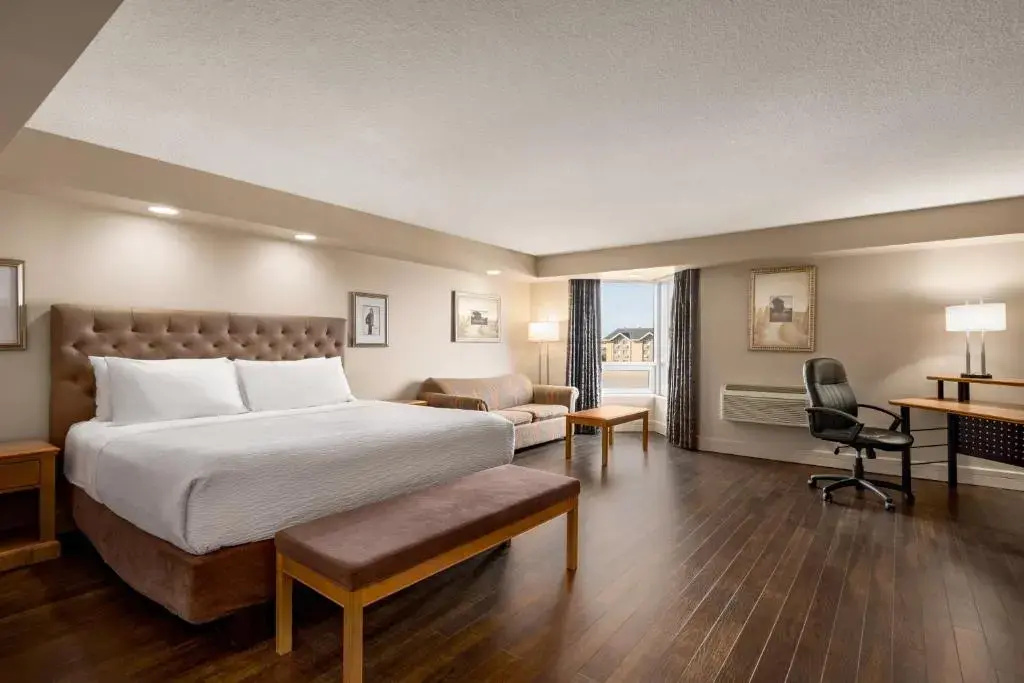 Superior Double Club room (full double bed)