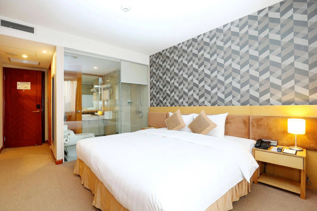 Отель La Casa Hanoi Hotel в Ханое