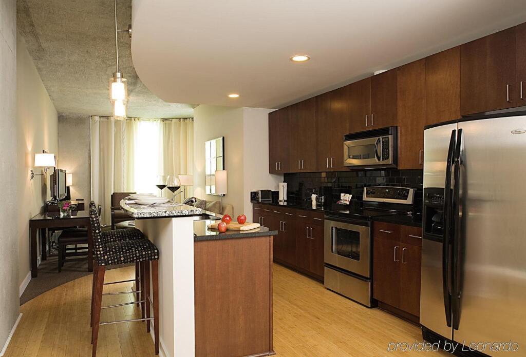 Twelve Midtown, Autograph Collection by null