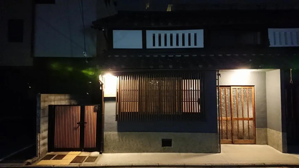 桃山ゲストハウス おかだ