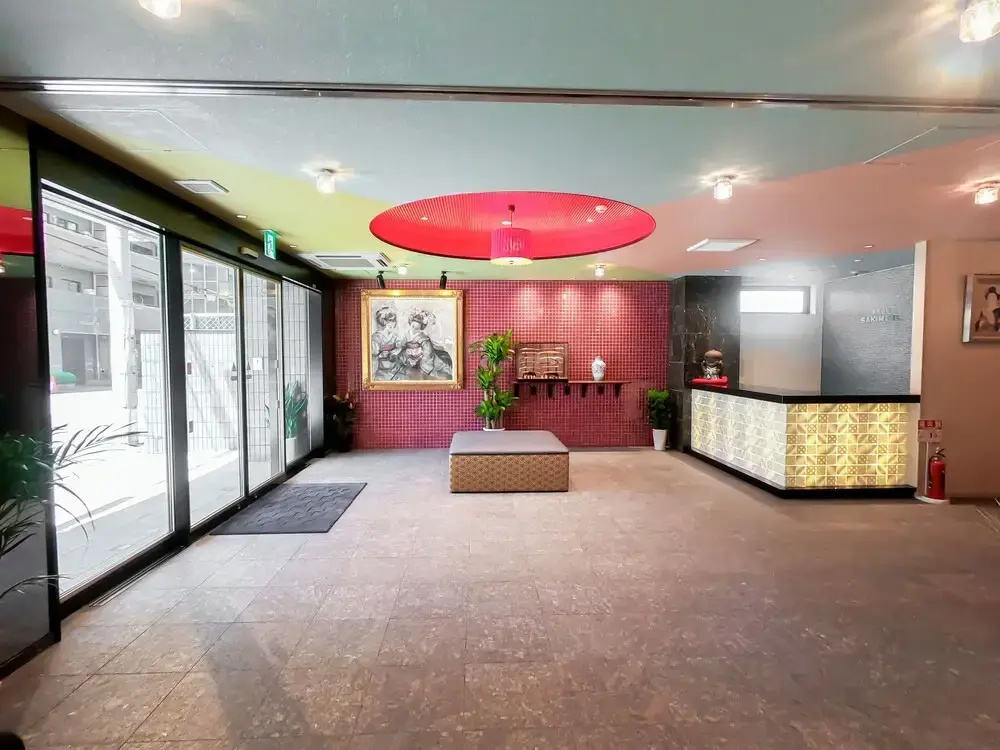 Lobby & Reception