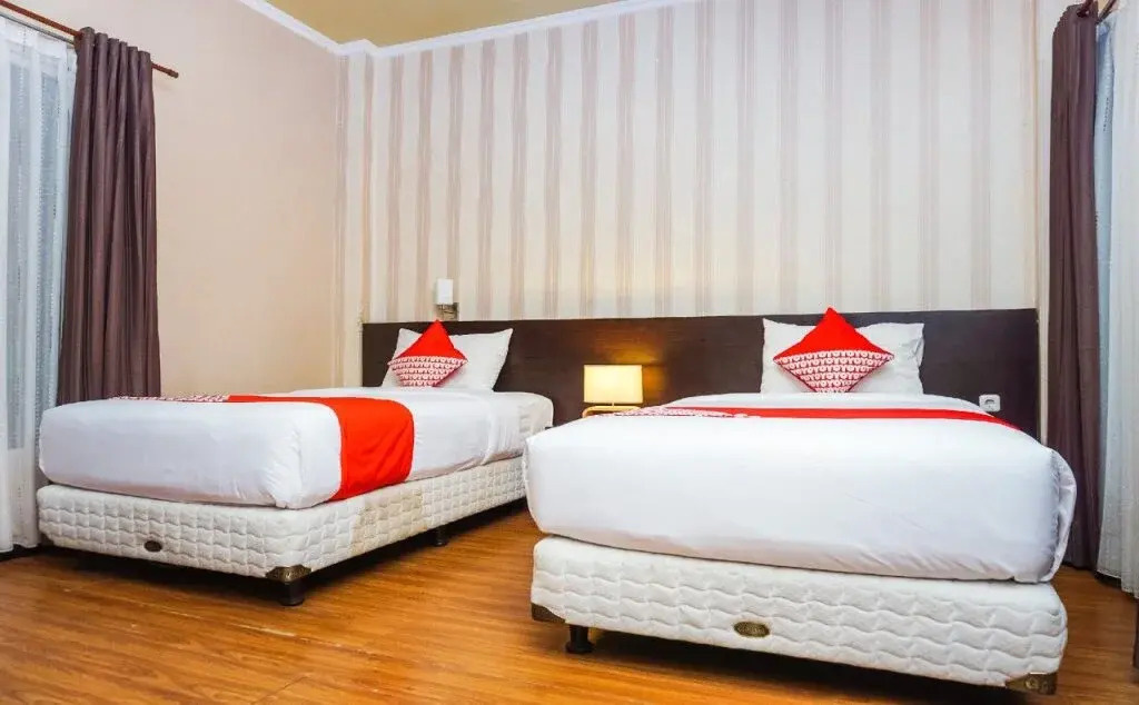 OYO 489 Hotel Triza
