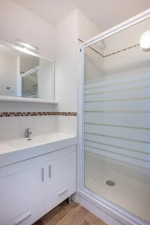 2 Bedrooms Apartment with balcony