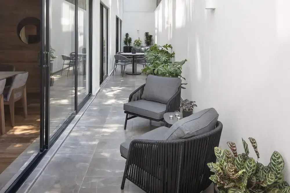 Balcony & Terrace