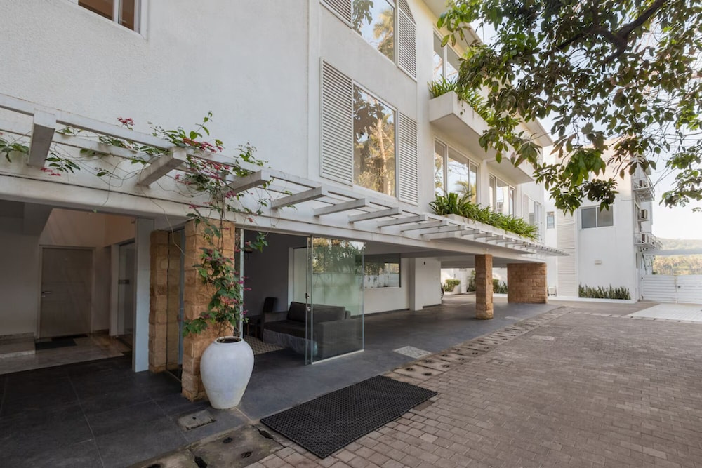 Contempo by Dia Hotels And Homes