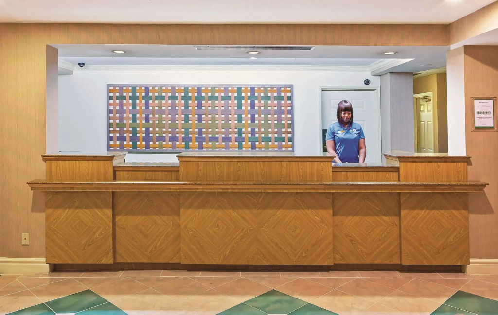Lobby & Reception