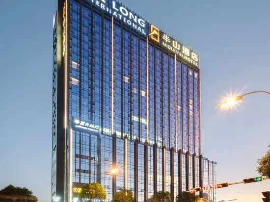 Mid-Level Hotel