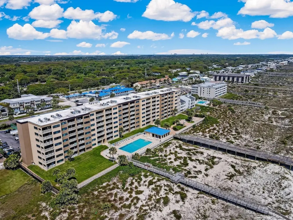 Oceanfront 2BR w/ Stunning Views Amelia by the Sea