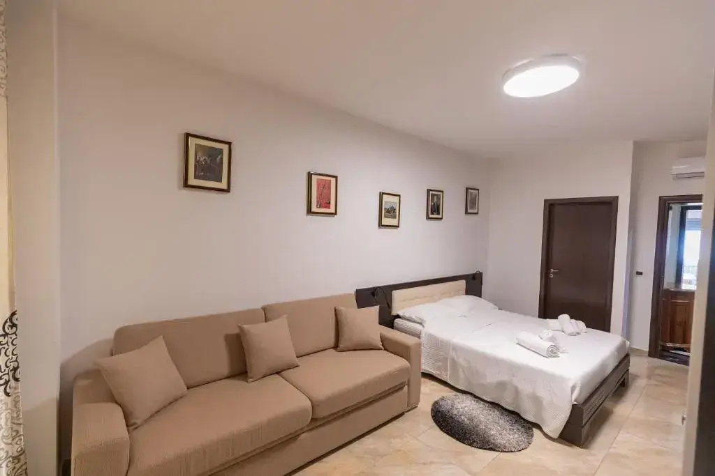 Standard Quadruple room with mountain view