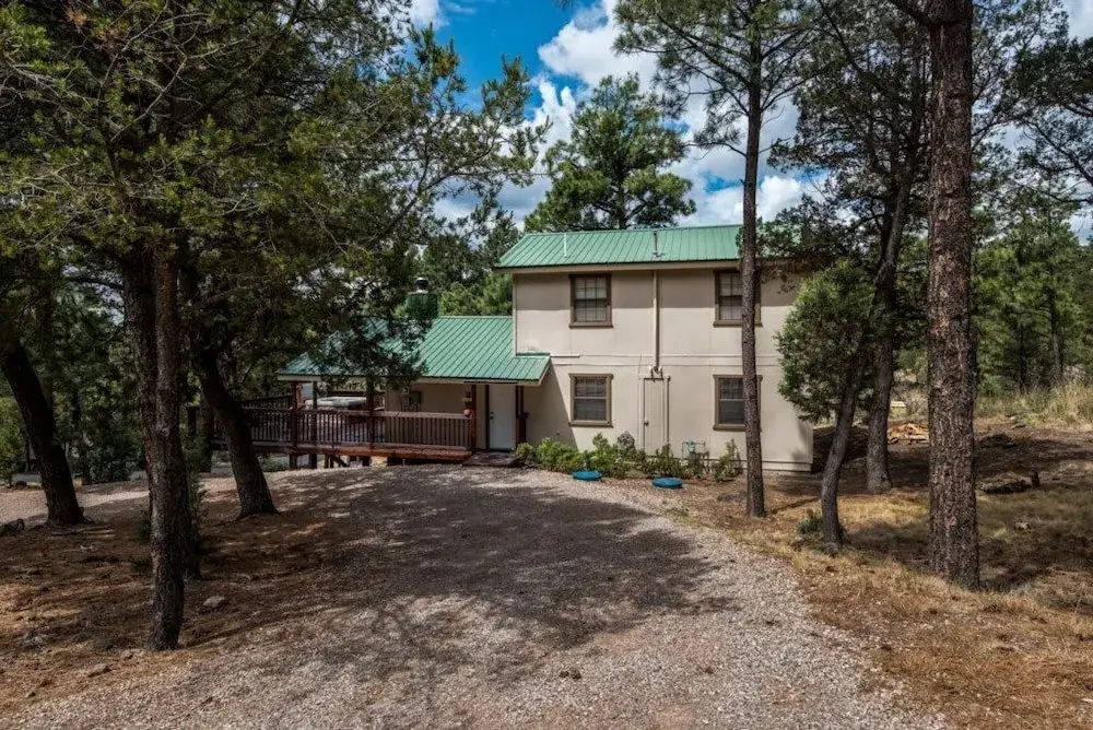 Chalmers - Three Bedroom Cabin