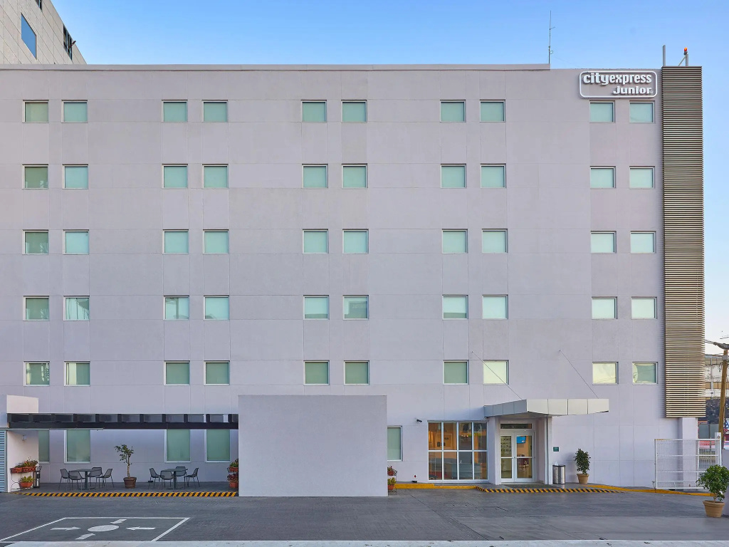 City Express Junior by Marriott Toluca Zona Industrial