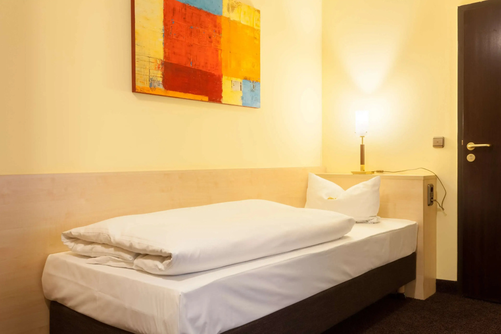 Standard Single room (single bed)