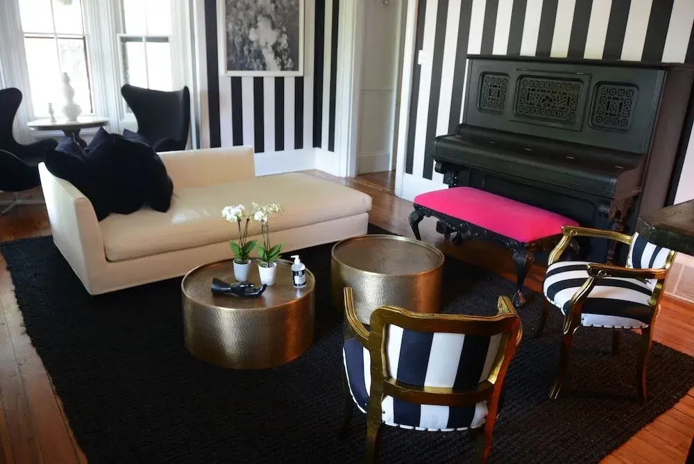 The Hugh Boutique B&B - фото 2