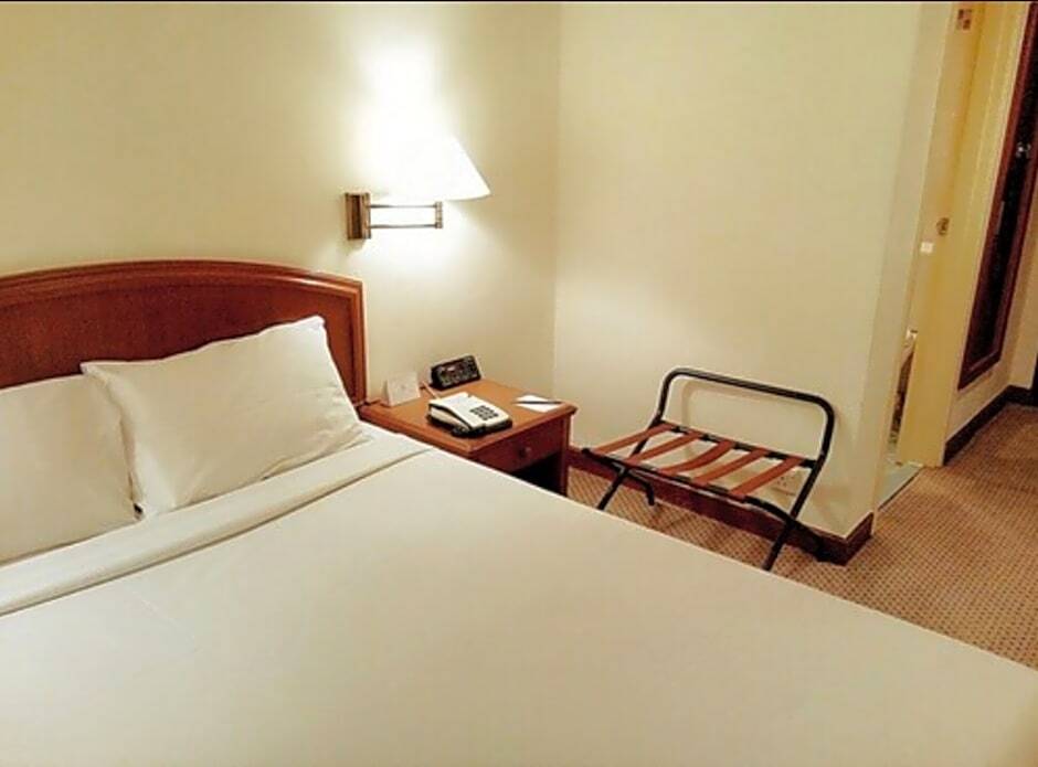 Mandarin Court Hotel