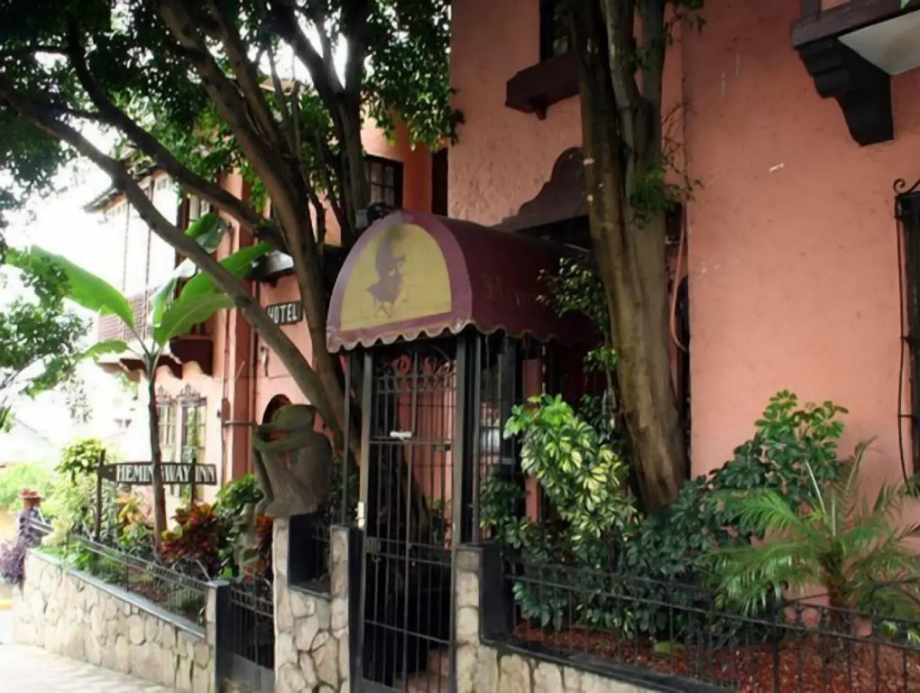 Hemingway Inn